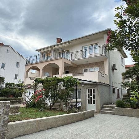 Apartment Dida Krk Town Exterior photo