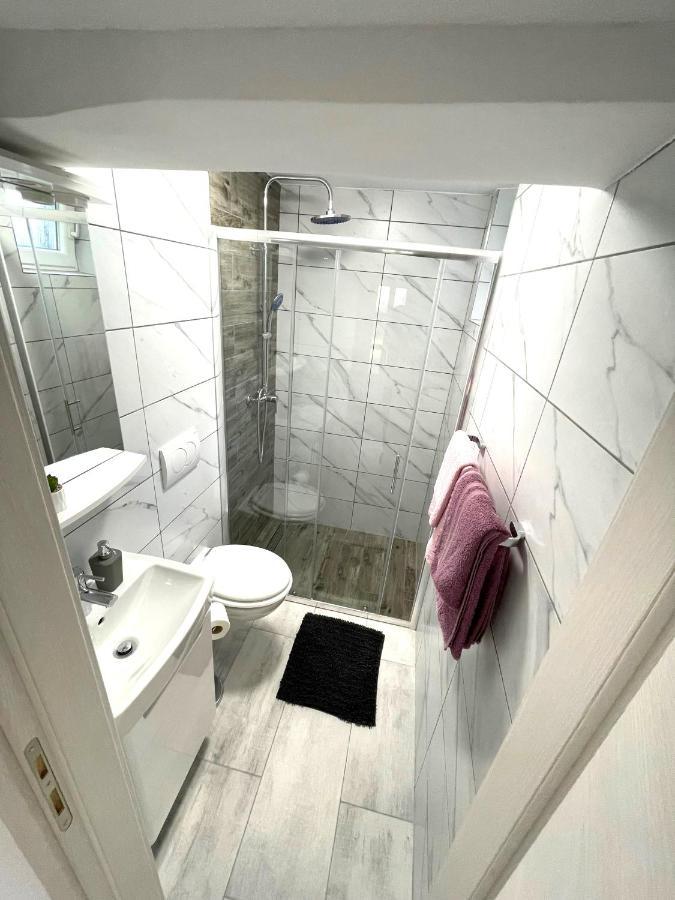 Apartment Dida Krk Town Exterior photo
